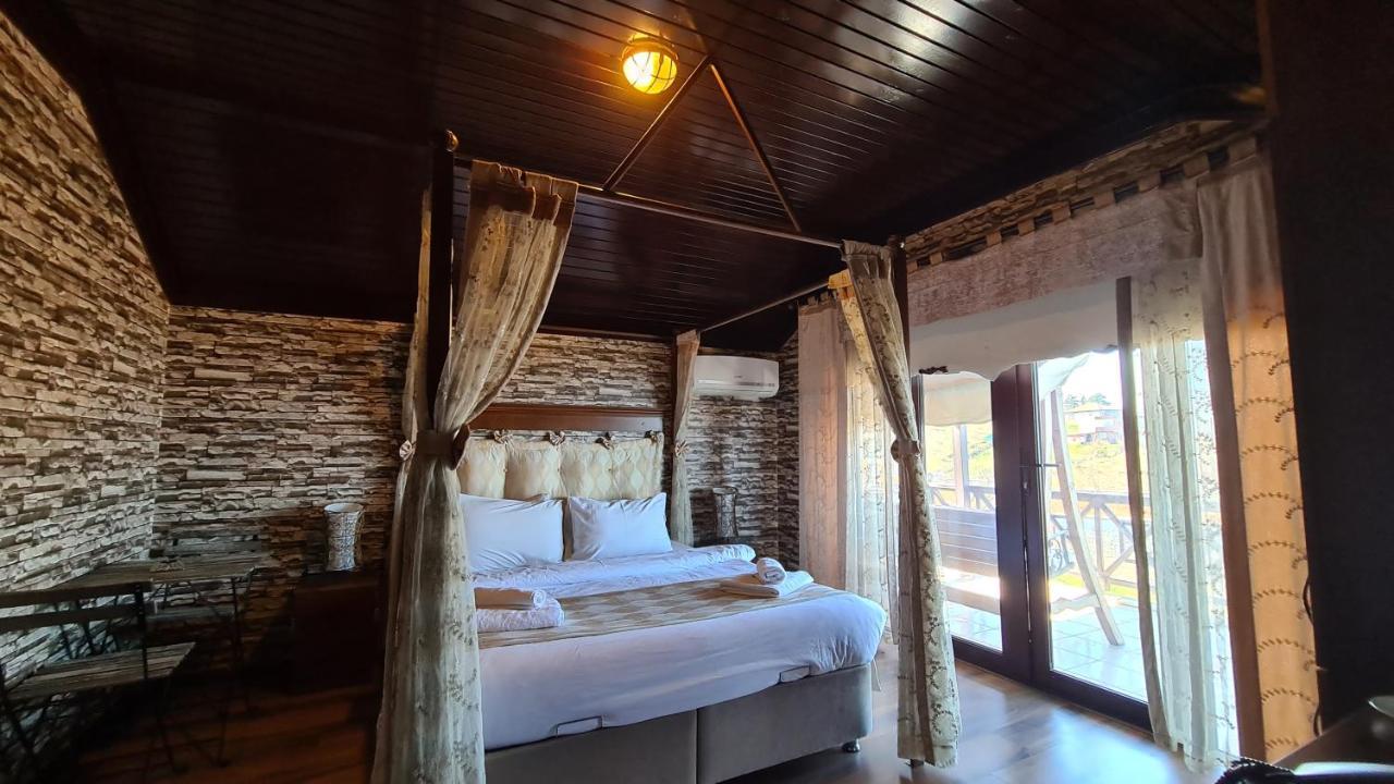 Mavisu Deluxe Butik Otel ทรับซอน ภายนอก รูปภาพ