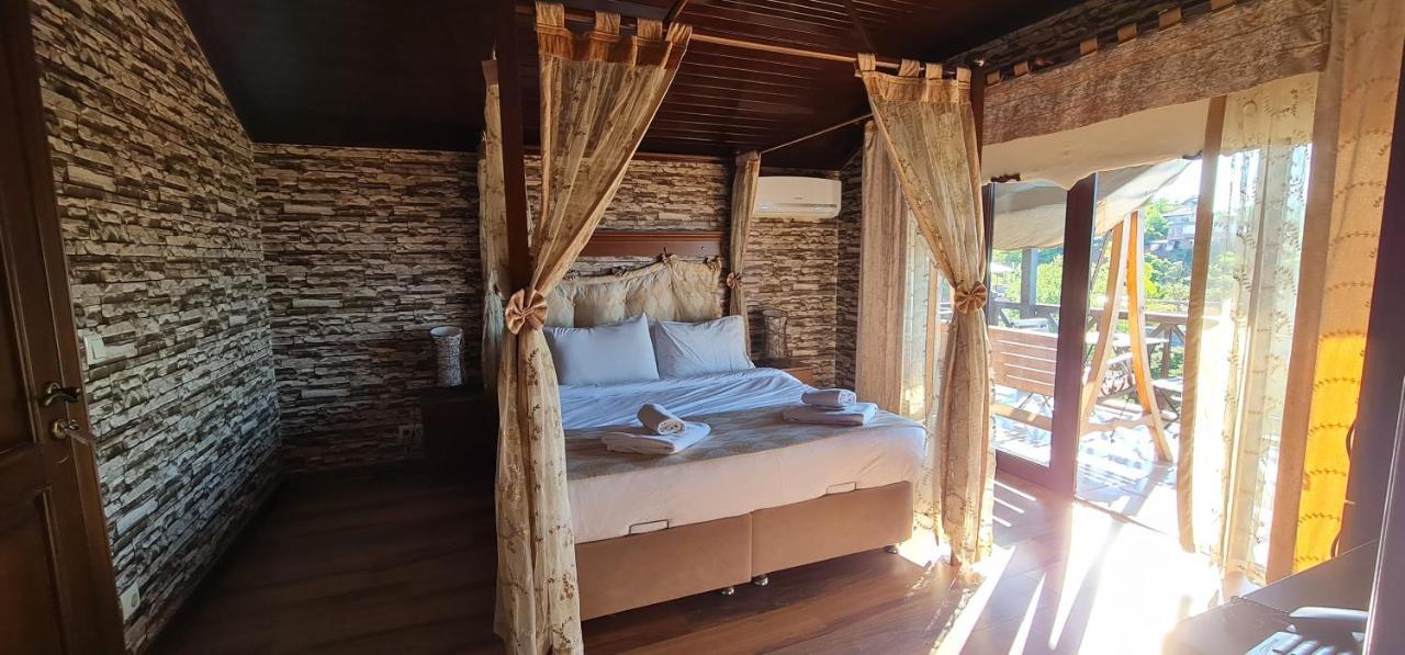 Mavisu Deluxe Butik Otel ทรับซอน ภายนอก รูปภาพ